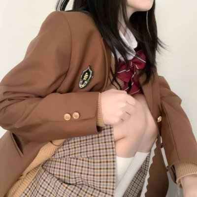 尼基封面